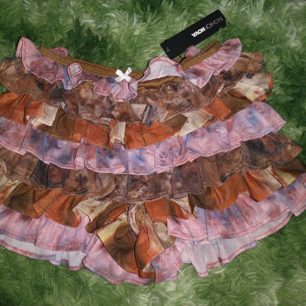 Mesh Ruffle Bloomer Shorts - Picture 7 of 8